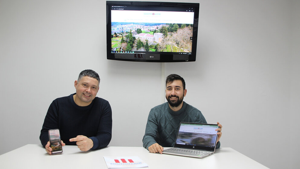 Manu Lourenzo e Diego Moreira na presentación da nova web