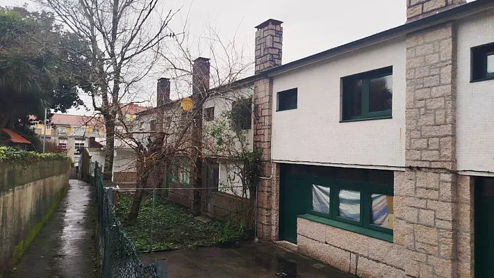 Antigas Casas dos mestres na escola da Oliveira-Arcade