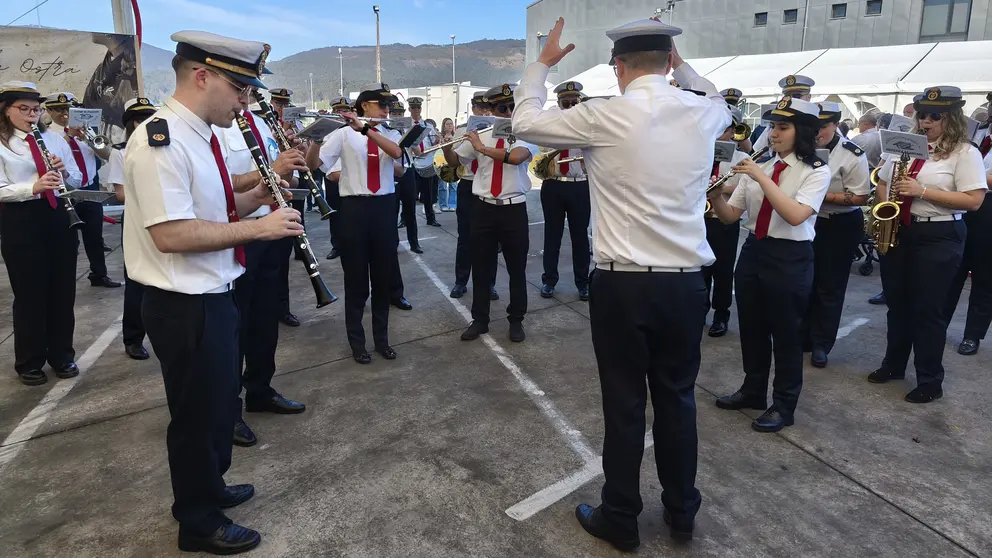 Actuaci&oacute;n da banda art&iacute;stica de Arcade na Festa da Ostra