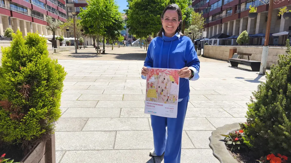 ROSANA COMESA&Ntilde;A presentando o I Mercado de oportunidades e segunda man