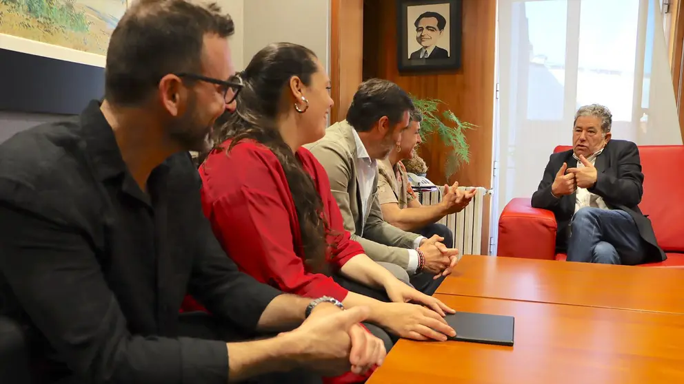 Recepci&oacute;n do alcalde aos organizadores dos Premios Mart&iacute;n C&oacute;dax da M&uacute;sica