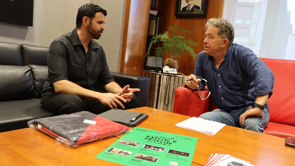 Presentaci&oacute;n de Amal en ruta