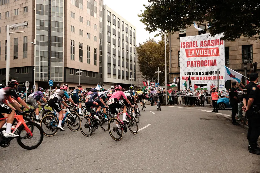 Paso de "La Vuelta" por Pontevedra