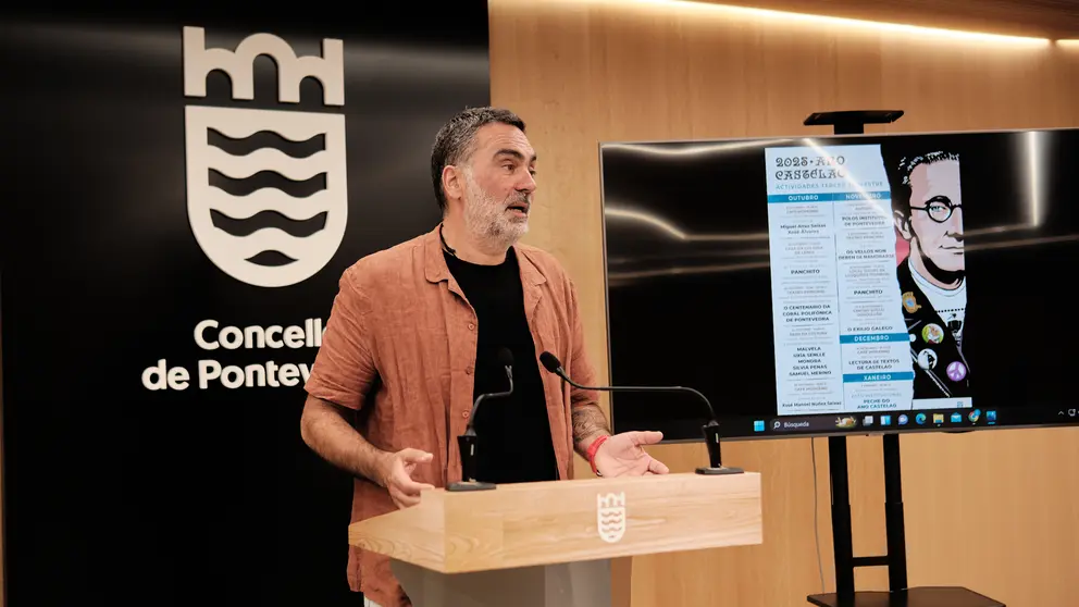 Demetrio G&oacute;mez na presentaci&oacute;n das actividades do 3&ordm; trimestre do Ano Castelao