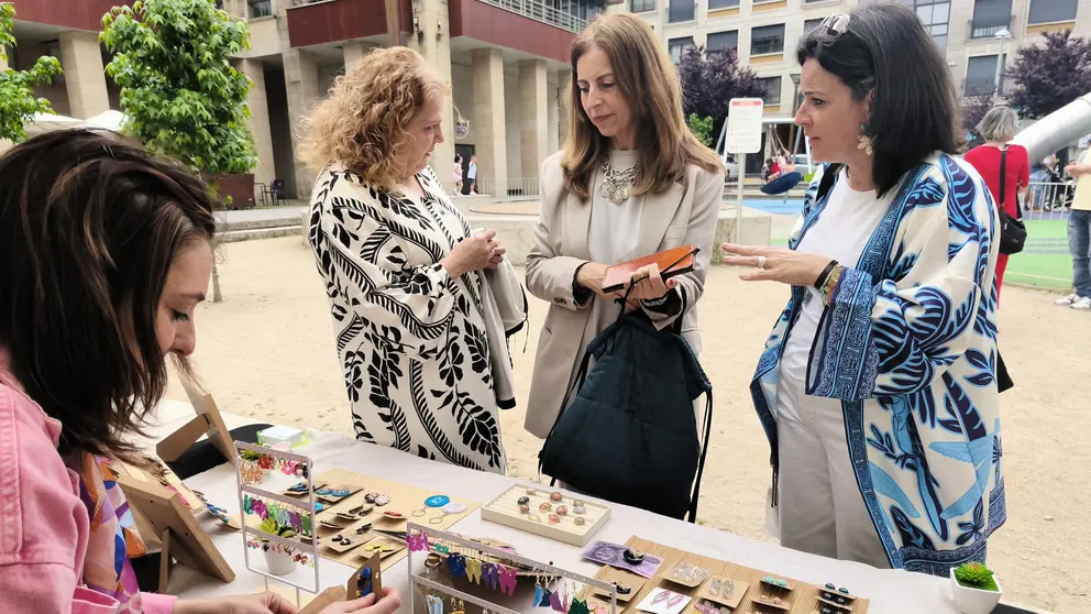 Aconcelleira de Promoci&oacute;n Econ&oacute;mica, Rosana Comesa&ntilde;a, no I Mercado