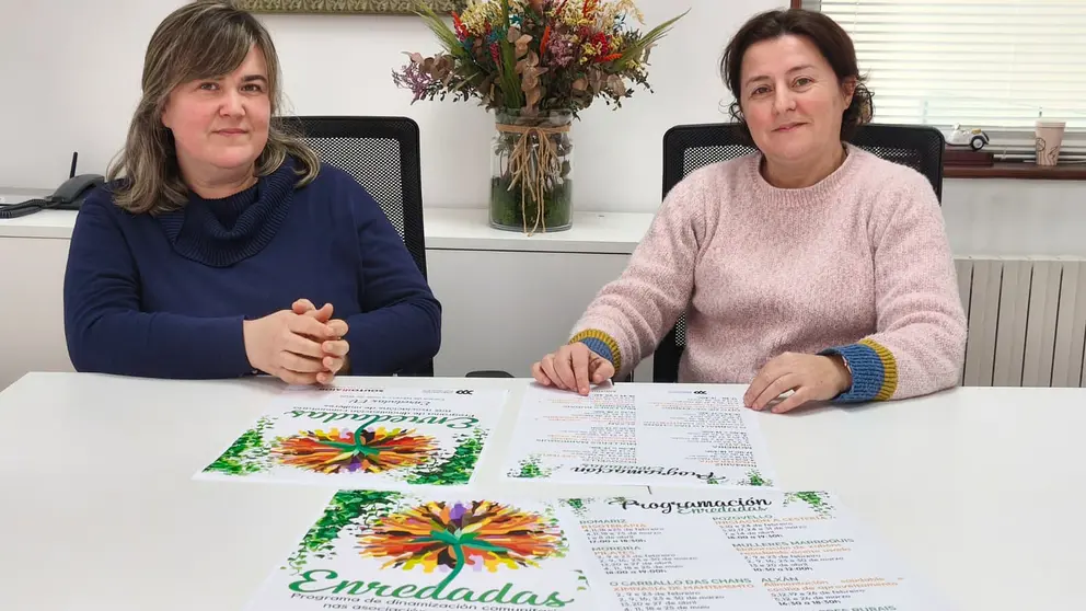 Rosana Mart&iacute;nez Boullosa e Charo Bouzon na presentaci&oacute;n de ENREDADAS