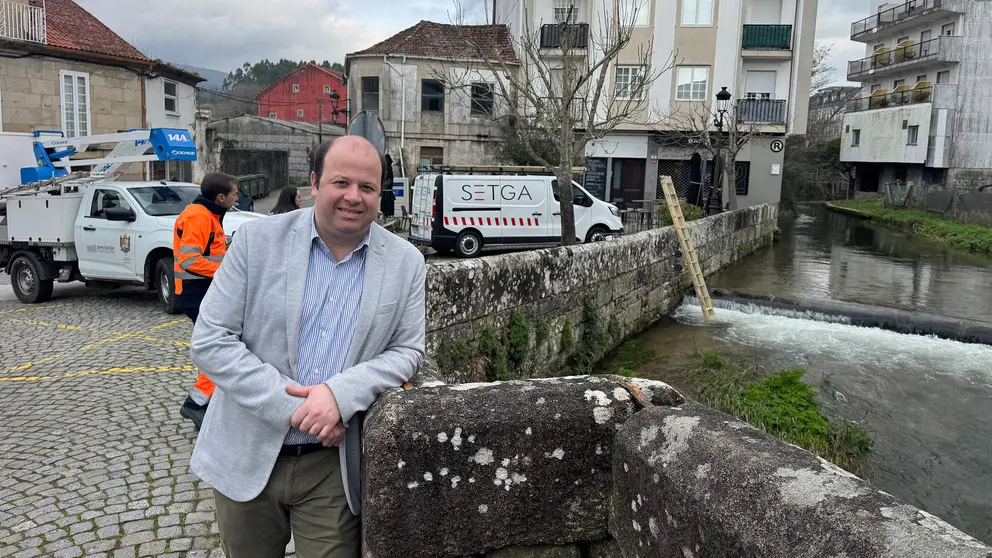 Manuel Fari&ntilde;a na ponte romana