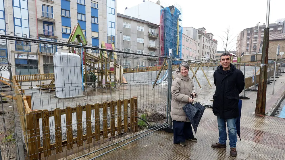 Obras parque infantil Praza das Regas