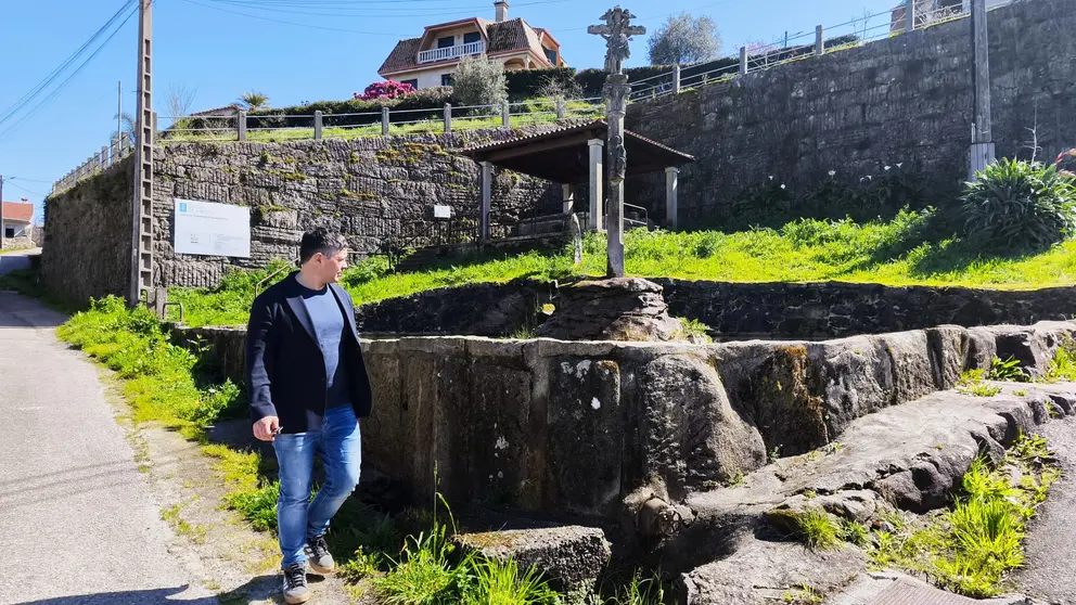Manu Lourenzo na Praza Poza Do Souto en Moreira