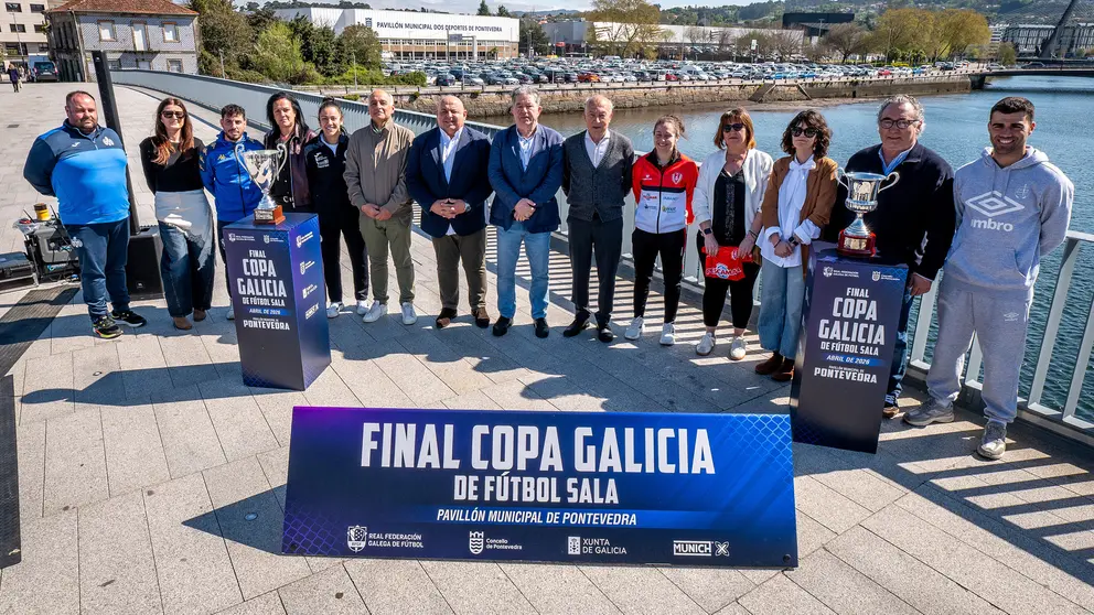 Presentaci&oacute;n da Copa Galiza de F&uacute;tbol Sala na ponte do Burgo