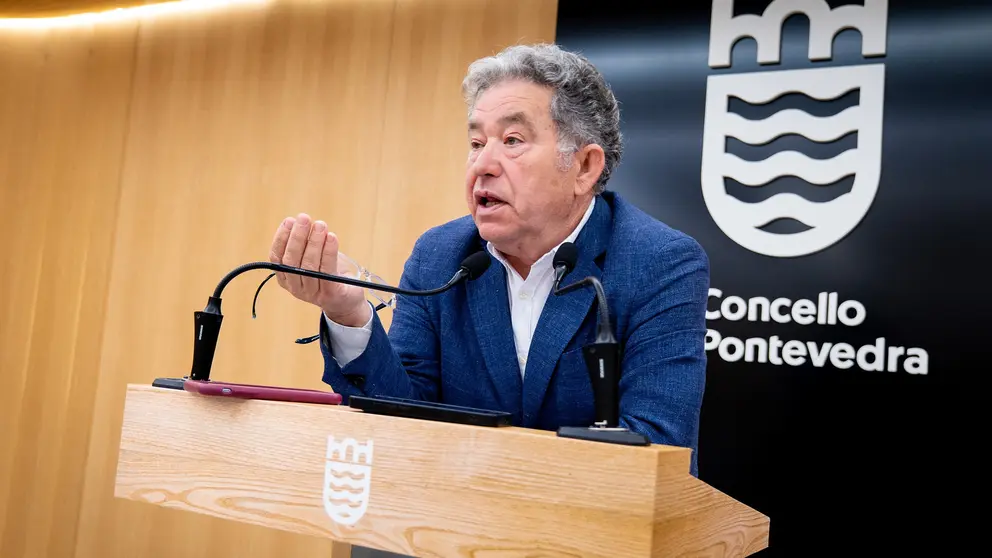 Miguel Anxo Fdez. Lores
