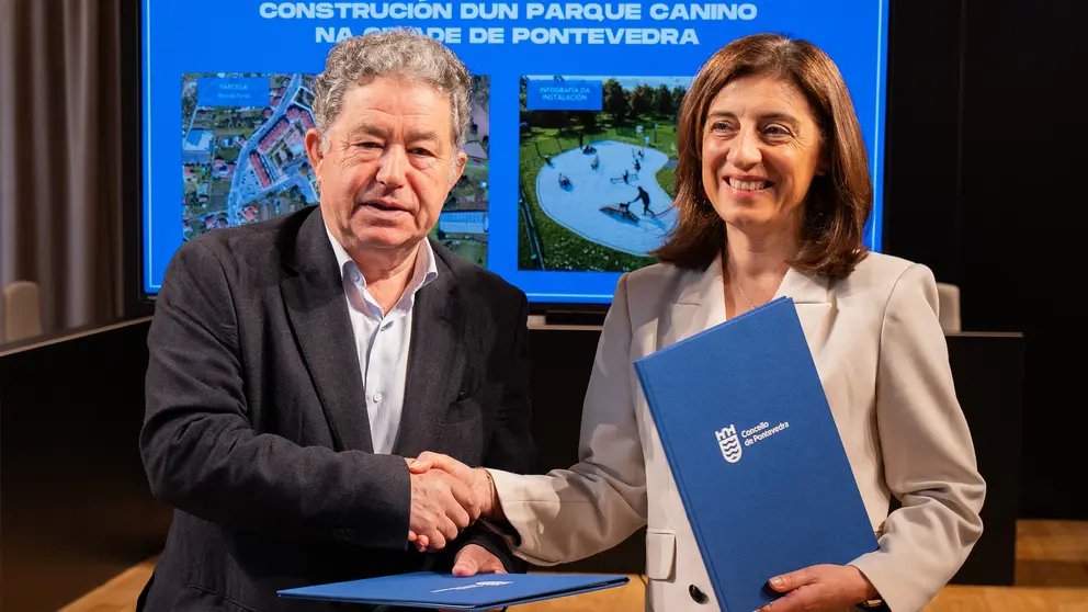 Sinatura convenio parque canino