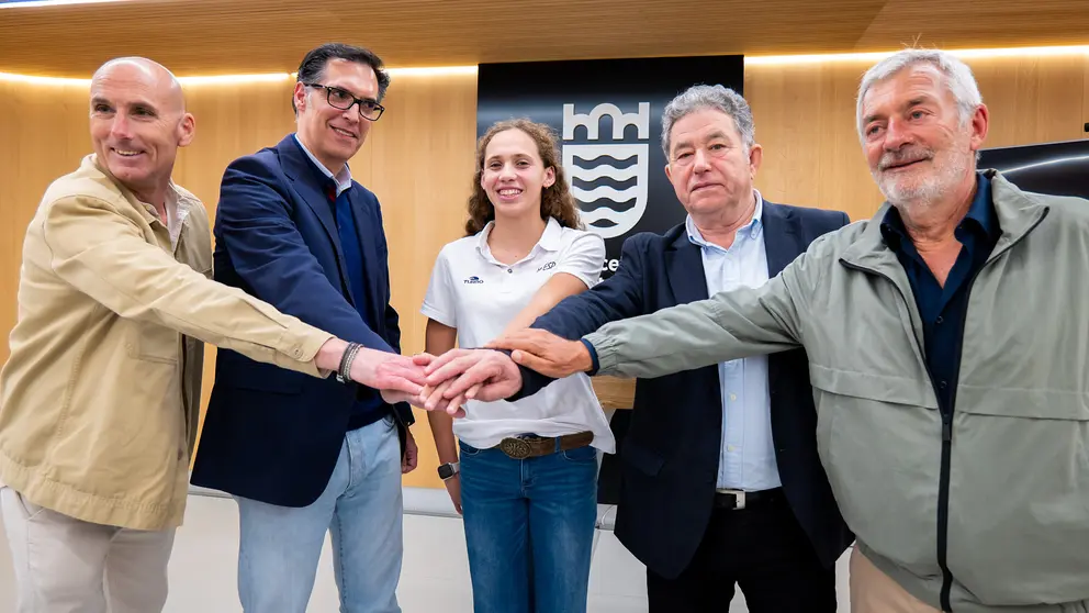 Presentaci&oacute;n da copa do mundo de nataci&oacute;n art&iacute;stica