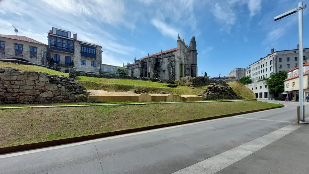 Traballos de consolidaci&oacute;n dos achados arqueol&oacute;xicos de Santa Mar&iacute;a