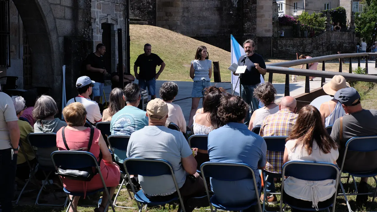 Acto previo ao D&iacute;a da Patria Galega en Pontevedra