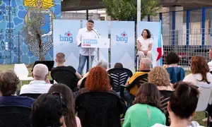 Presentaci&oacute;n de Manu Lourenzo na Festa Nacionalista en Soutomaior