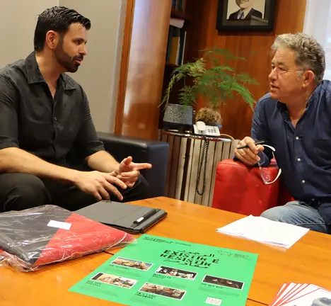 Presentaci&oacute;n de Amal en ruta