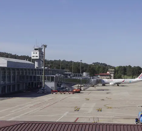 aeroporto de Peinador
