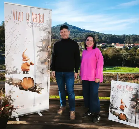 Manu Lourenzo e Rosana Comesa&ntilde;a presentando o Nadal de Soutomaior