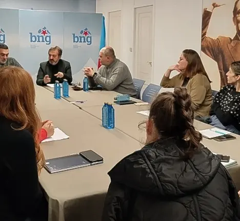 Reuni&oacute;n de Lu&iacute;s Bar&aacute; e Demetrio G&oacute;mez coas ANPAS