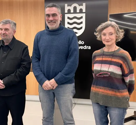 Demetrio G&oacute;mez coas persoas homenaxeadas no Sal&oacute;n do Libro
