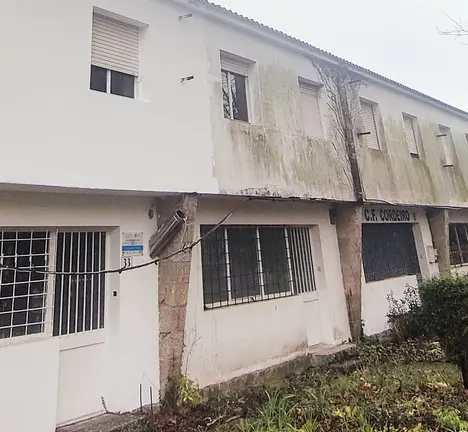 Antigas casas de profesores de Ba&ntilde;o