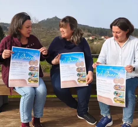 Rosana Comesa&ntilde;a, Rosana Boullosa e Charo Garc&iacute;a presentando o XVII Encontro de Mulleres