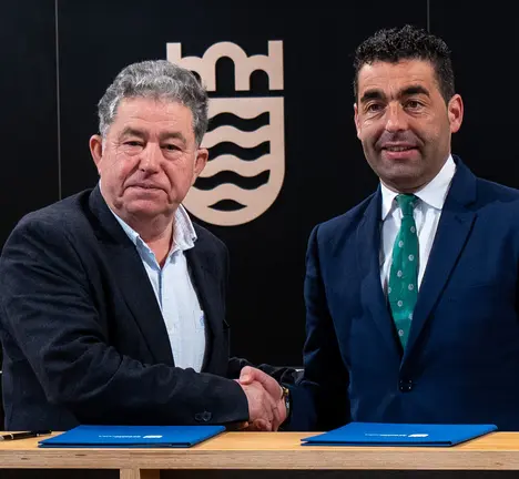 Lores e o presidente da deputaci&oacute;n