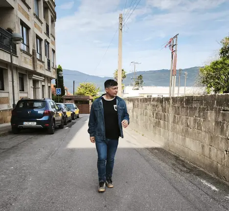 Manu Lourenzo na R&uacute;a Forneira