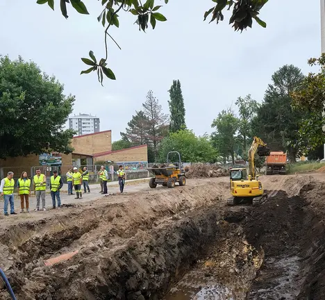 Visita &aacute;s obras de renaturalizaci&oacute;n do Gafos
