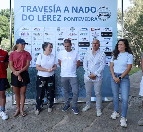 Presentacion da traves&iacute;a a nado do L&eacute;rez