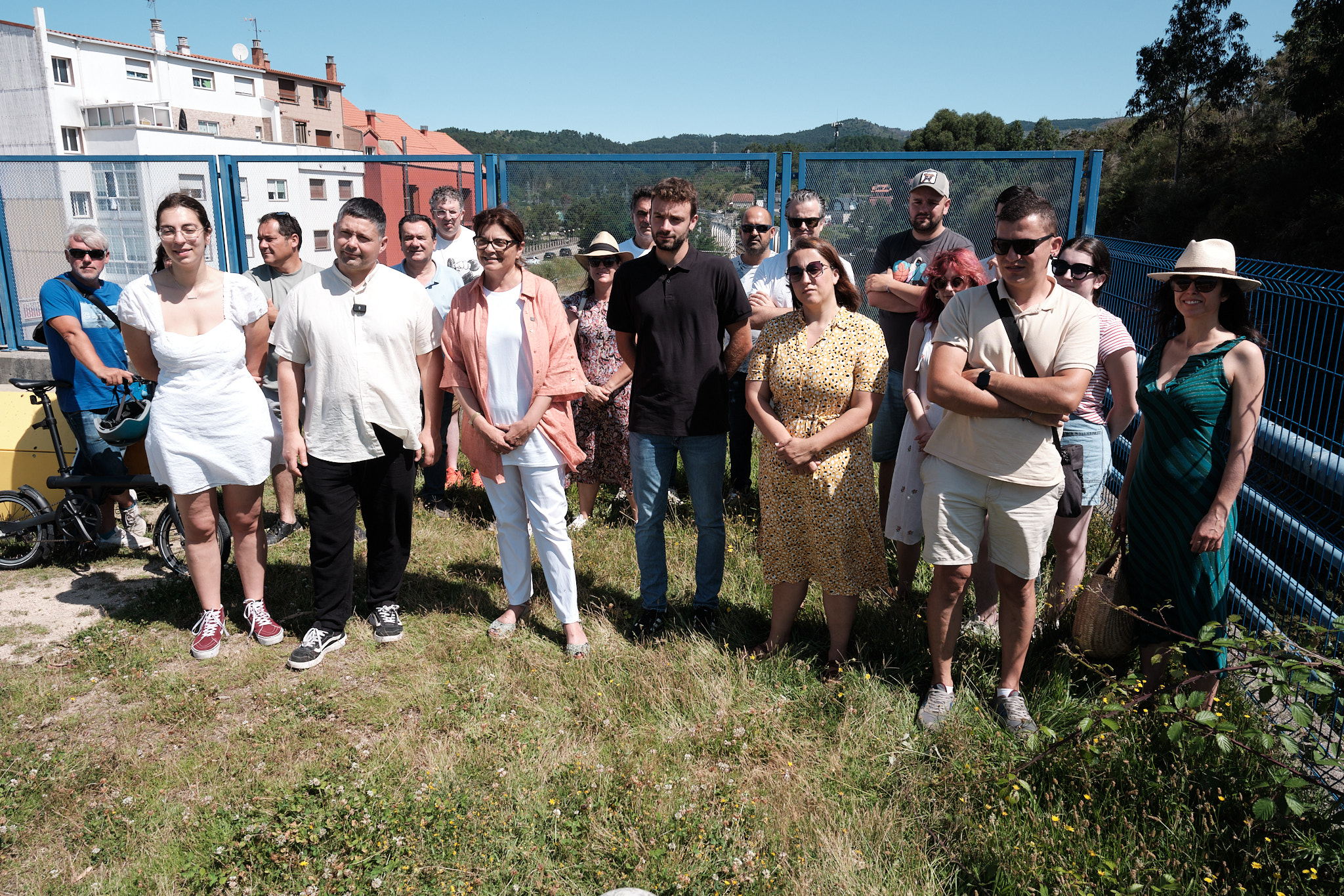 Rolda de prensa en Arcade en xullo de 2023 demandando a Vía Verde, con representantes dos concellos de Pontevedra, Soutomaior e Vilaboa