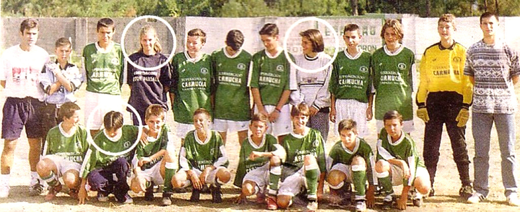 Diana (á dereita), Rebeca (á esquerda) e Rosa (abaixo), antes do partido no que se lles impediu xogar - Imaxe_Furia AC